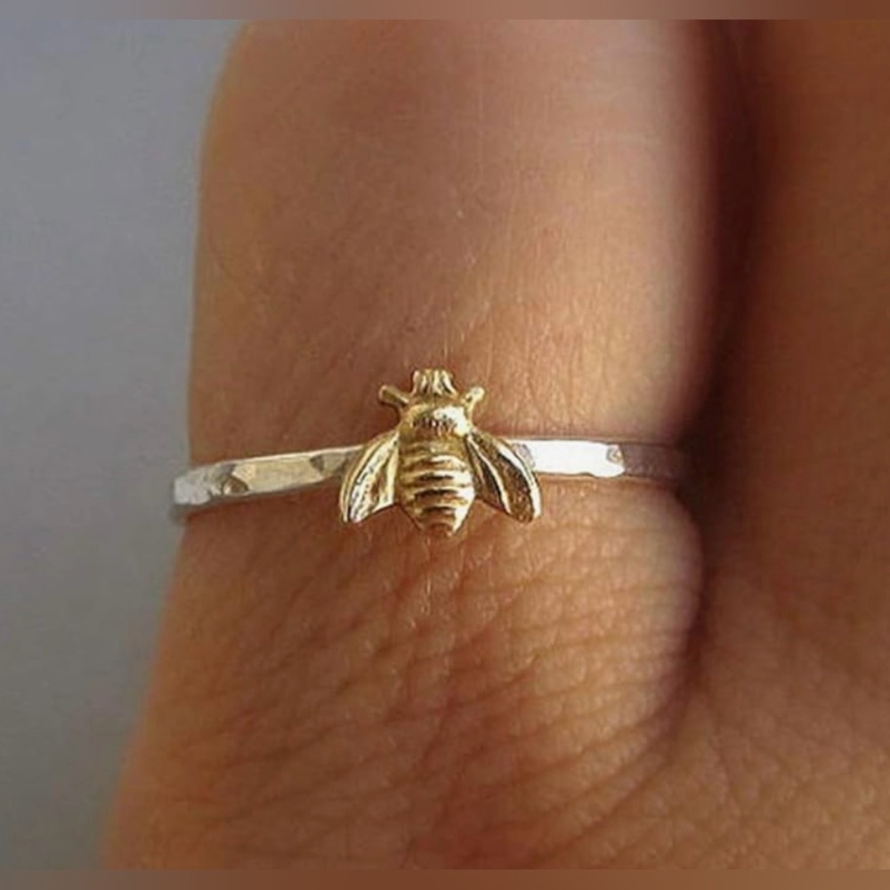 New~🐝Silver & Gold Bee Ring🐝 - Picture 2 of 3